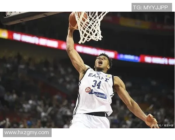 扬尼斯阿德托昆博如何在NBA赛场上实现自我超越与团队协作的完美结合